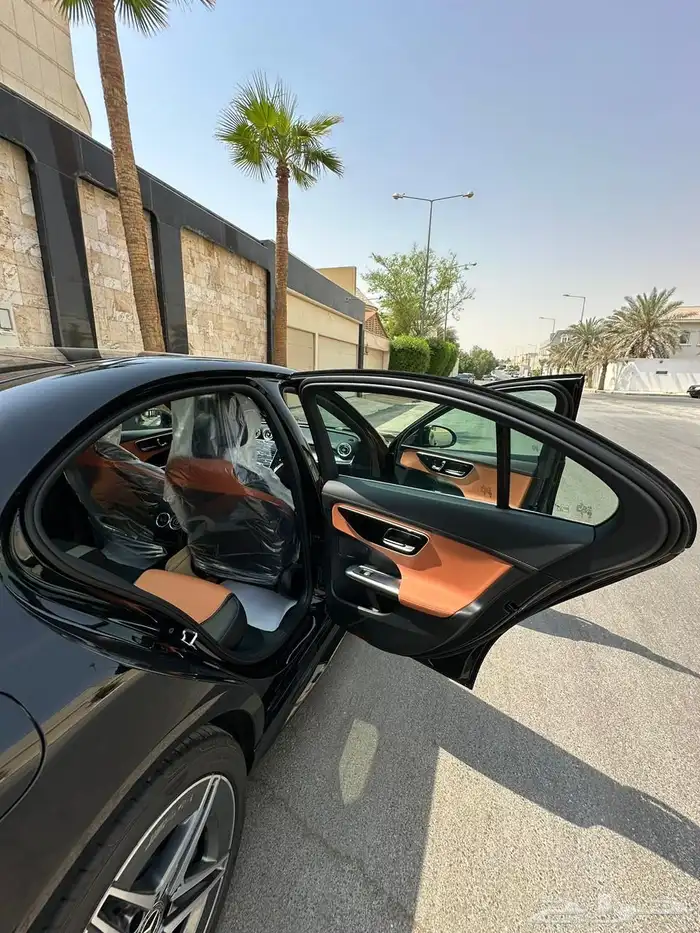 مرسيدس AMG C200 2025 6