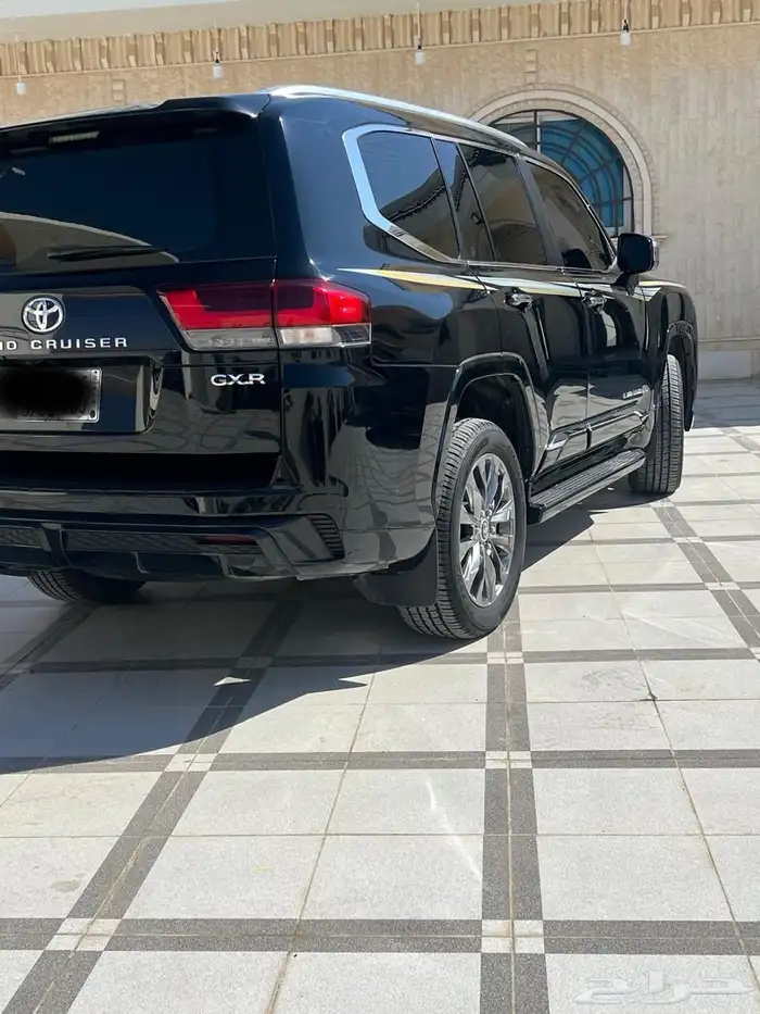 لاندكروزر 2023 1