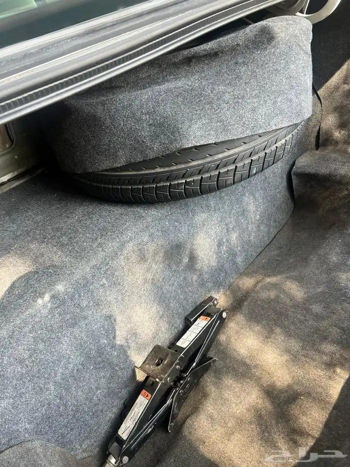 فورد - كراون فكتوريا 13