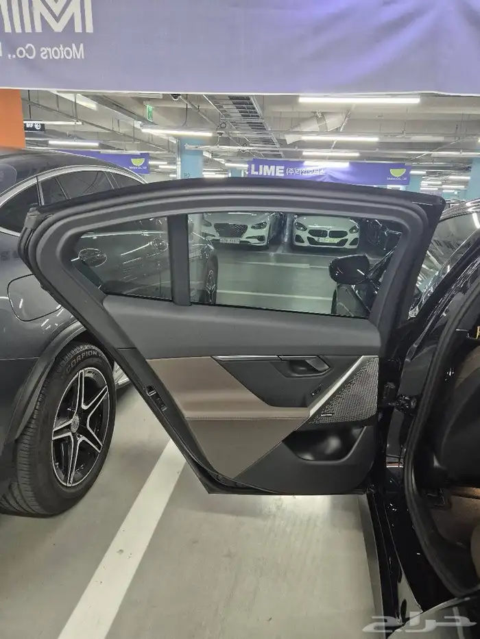 BMW 520i M Sports 2024 وارد كوريا 19