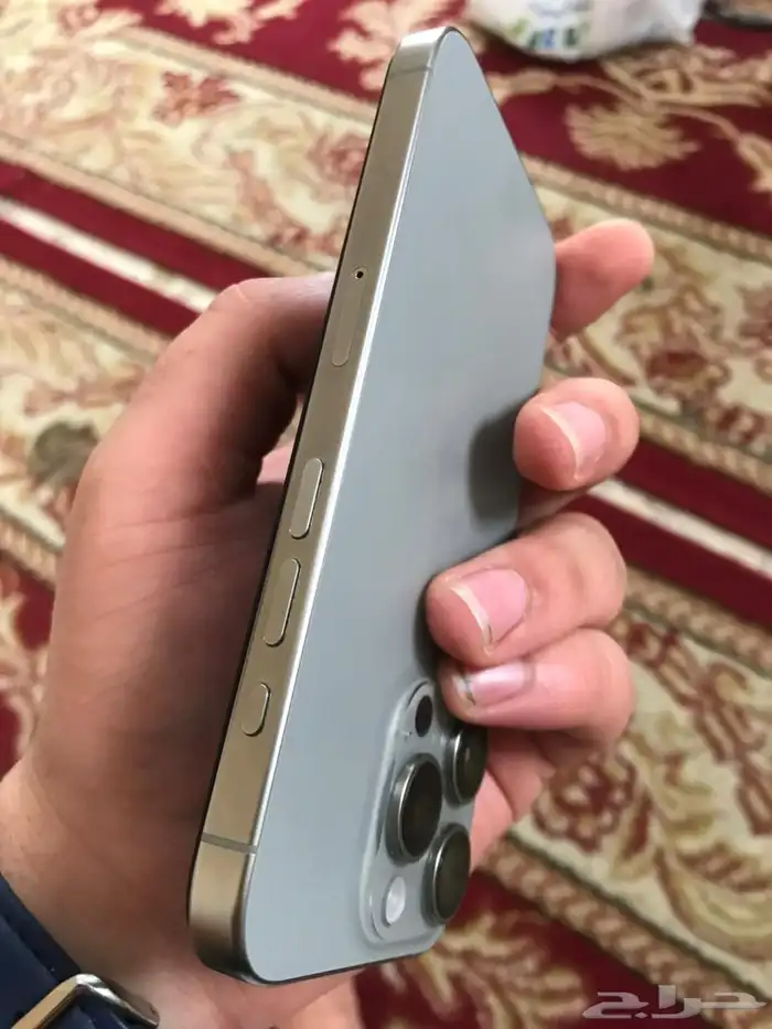 ايفون 15 برو 4