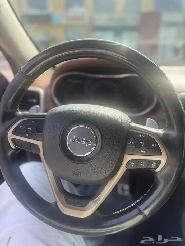 جراند شيروكي ساميت 2015 6