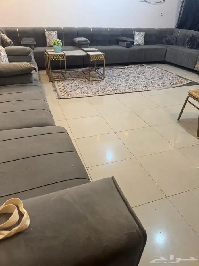 4 ف 5 كنب مع الطاولات وسجاده 0
