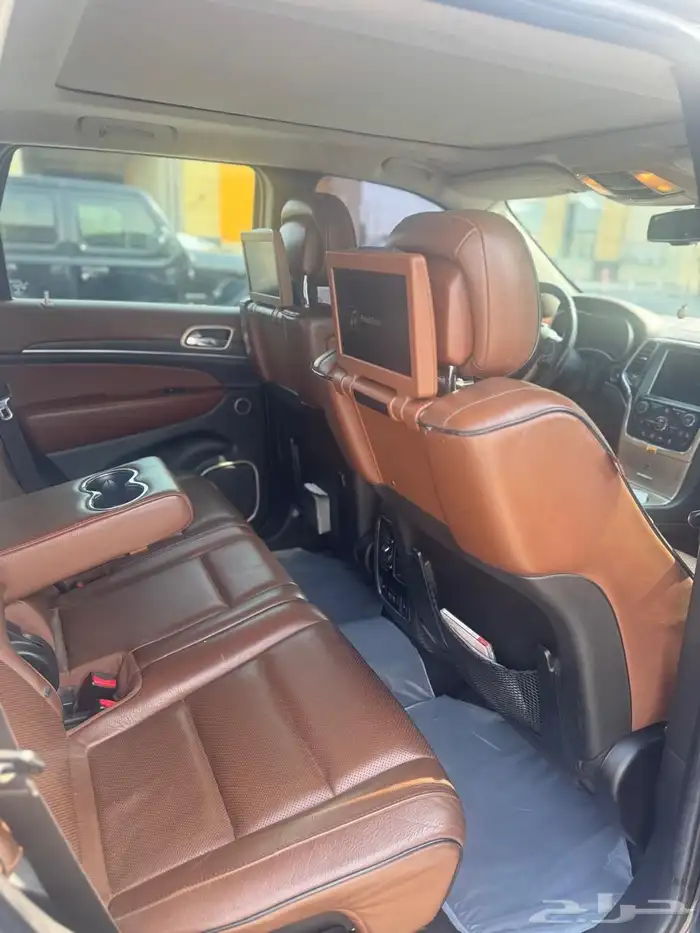 جراند شيروكي ساميت 2015 11