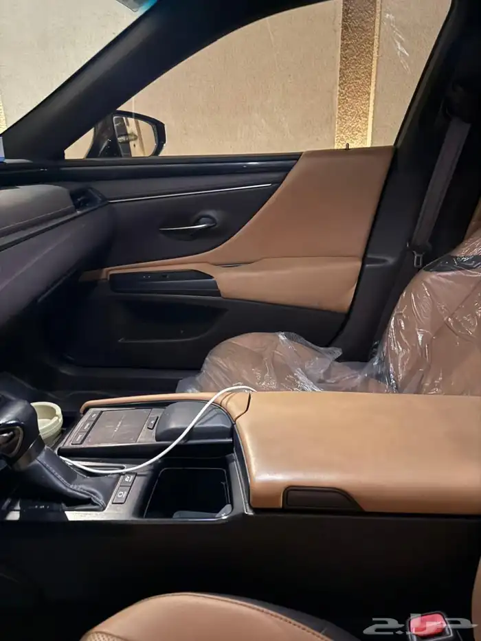 لكزس 2021 نظيف وممشى قليل 56