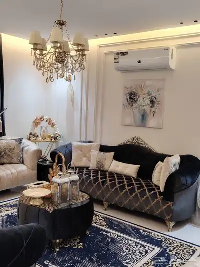 فيلا فاخرة للبيع بموقع مميز ومواصفات استثنائية index