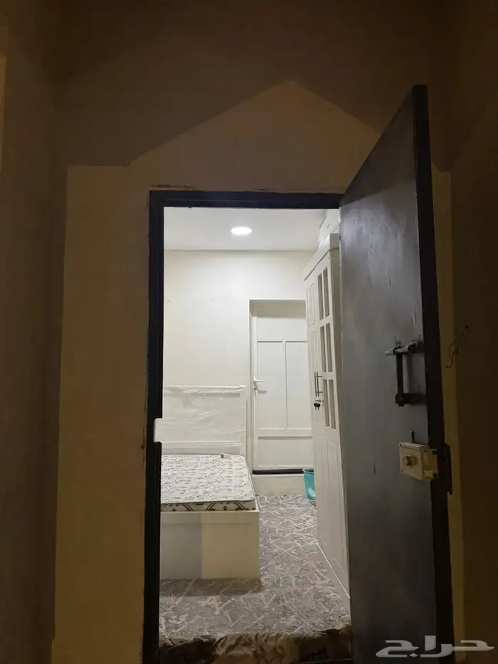 للإيجار غرفه بحمام مؤثثه بالاحساء 3