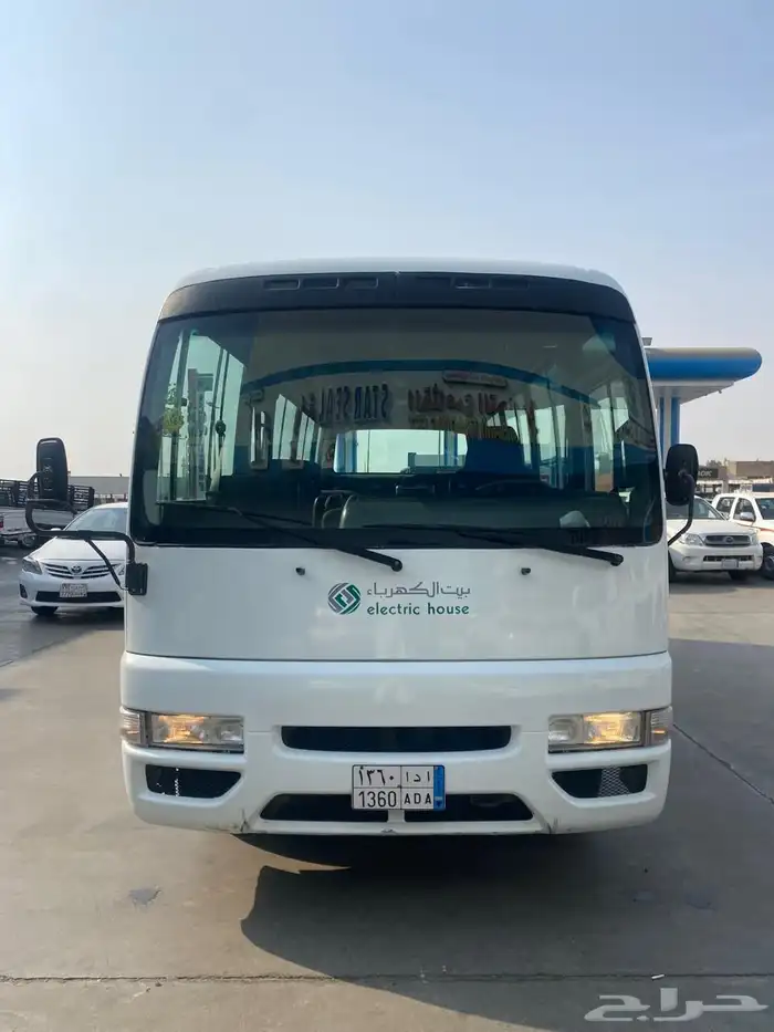للبيع باص نيسان 2008 5