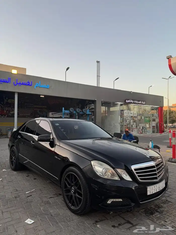 مرسيدس 300 E 1