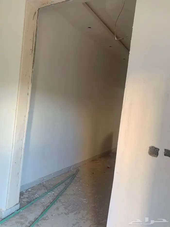 فله للبيع في المجمعه حي المطار 2