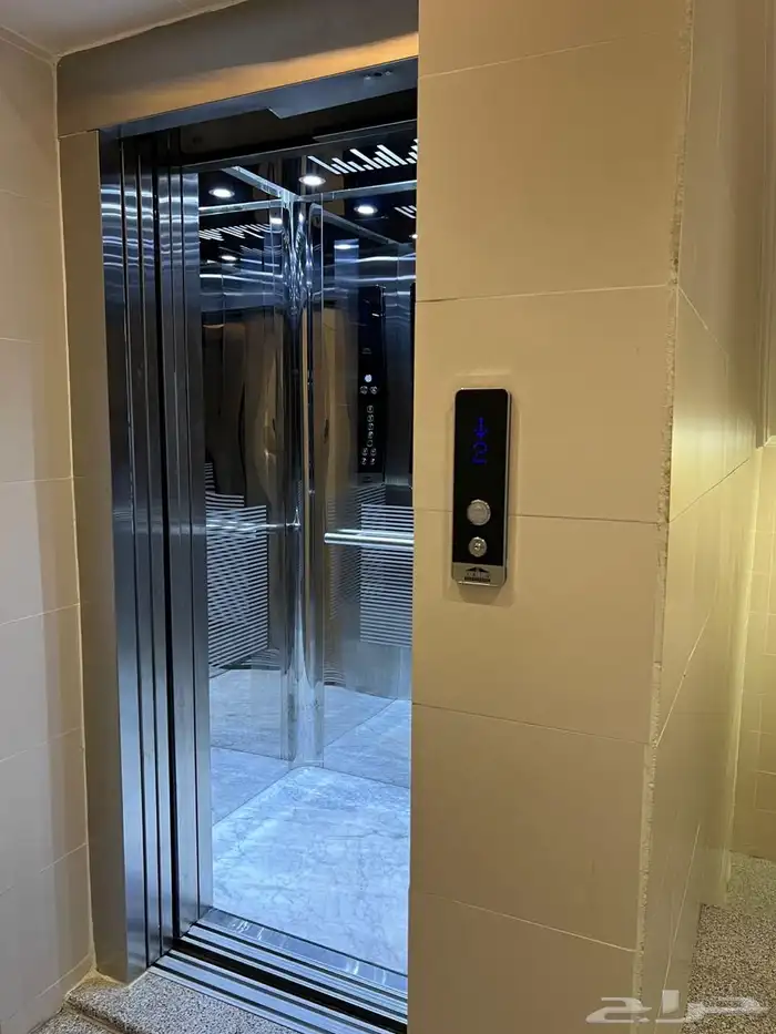 شقة 3 غرف جديدة للايجار حي شوران مكيفات راكبة 8