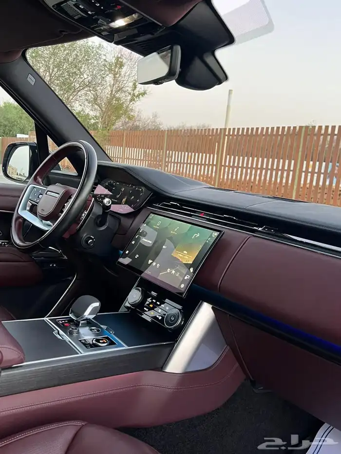 رنج روفر فوج 2022 خليجي موجودة بدبي 5