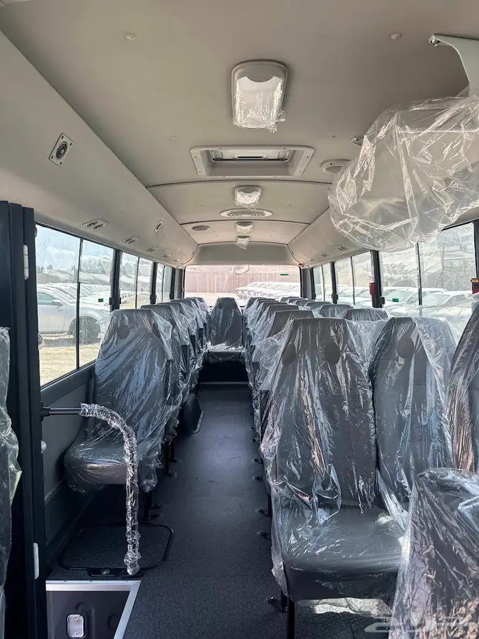 باص هيونداي 23 و 26 راكب 2023 7