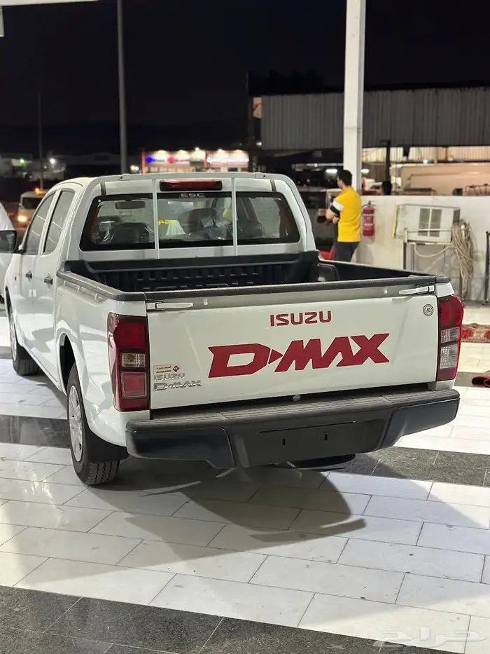 ايسوزو ديماكس غمارتين زجاج كهرباء بدون دبل - 136ح 2023 4