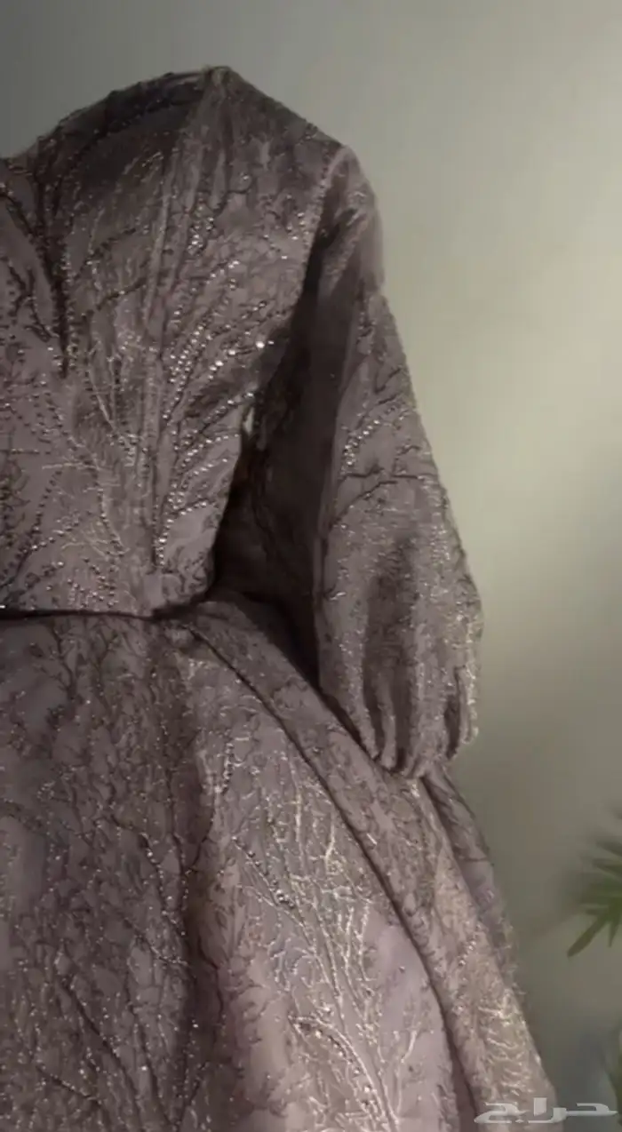 فستان ينفع لعروسه ملكه 1