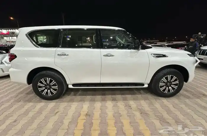 نيسان باترول موديل 2022 استاندر ممشي قليل نظيف جدا 3