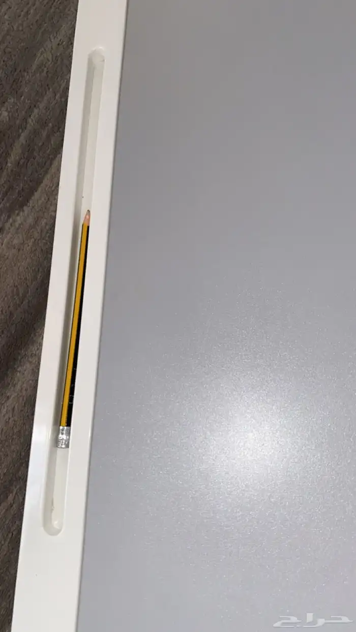 طاولة لابتوب ودروس 8