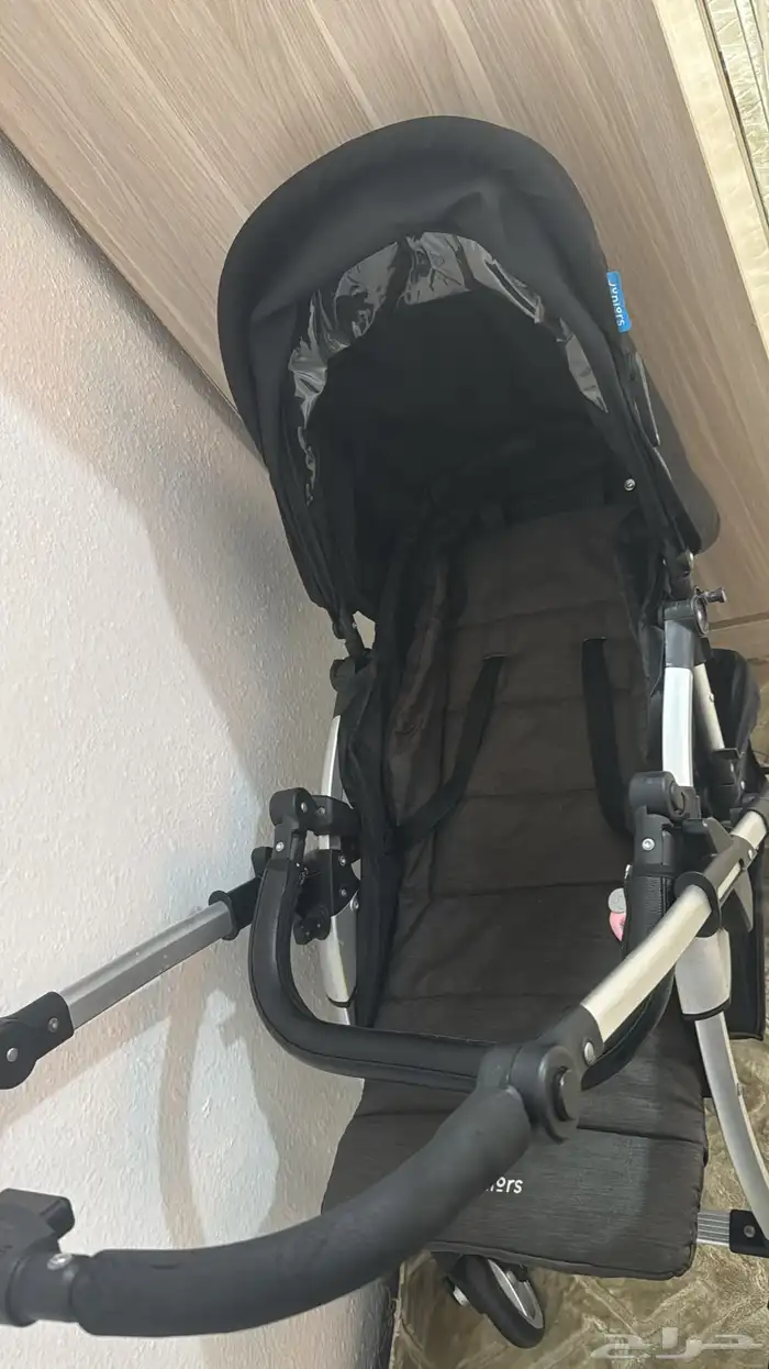 عربة أطفال من ماركة جونيور العيوب الحزام مكسور السعر 160 2