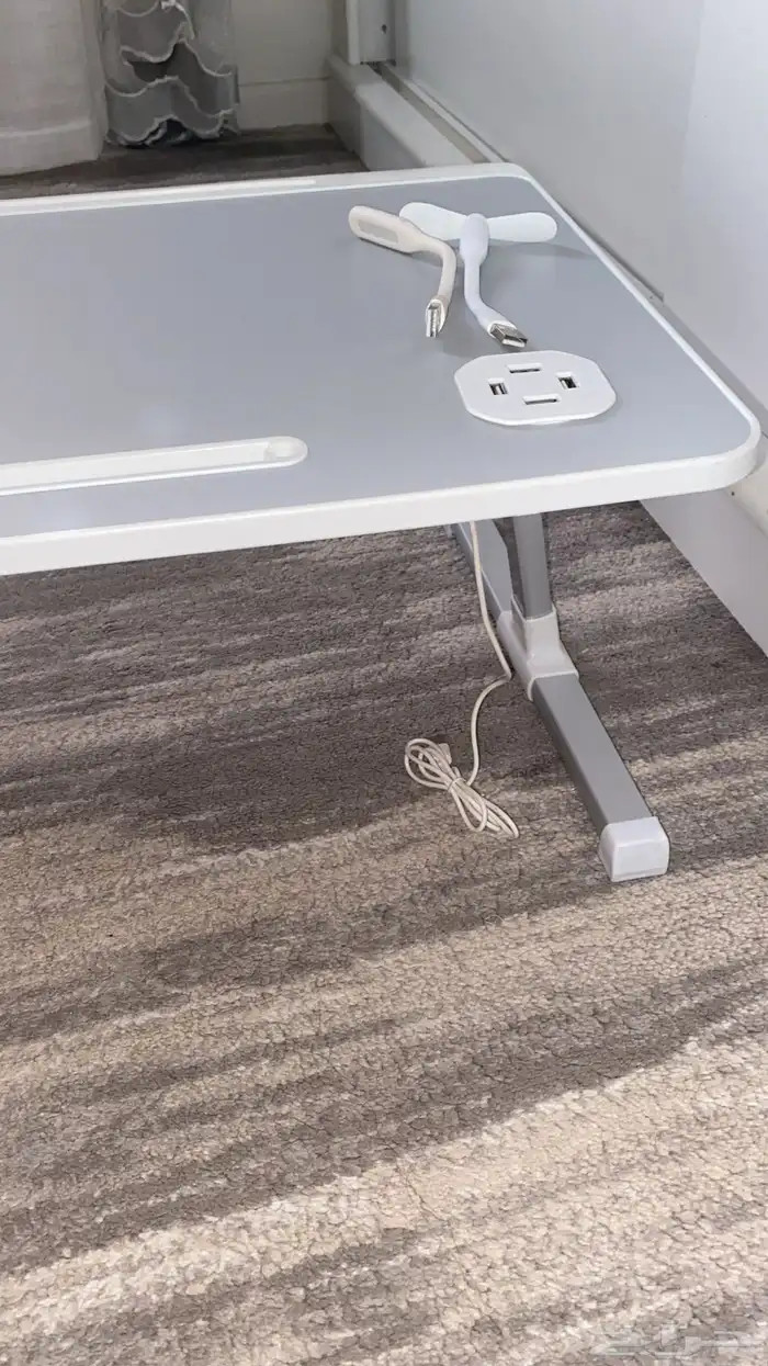 طاولة لابتوب ودروس 7