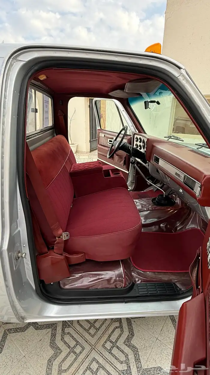 جمس 1981 رصاصي 22