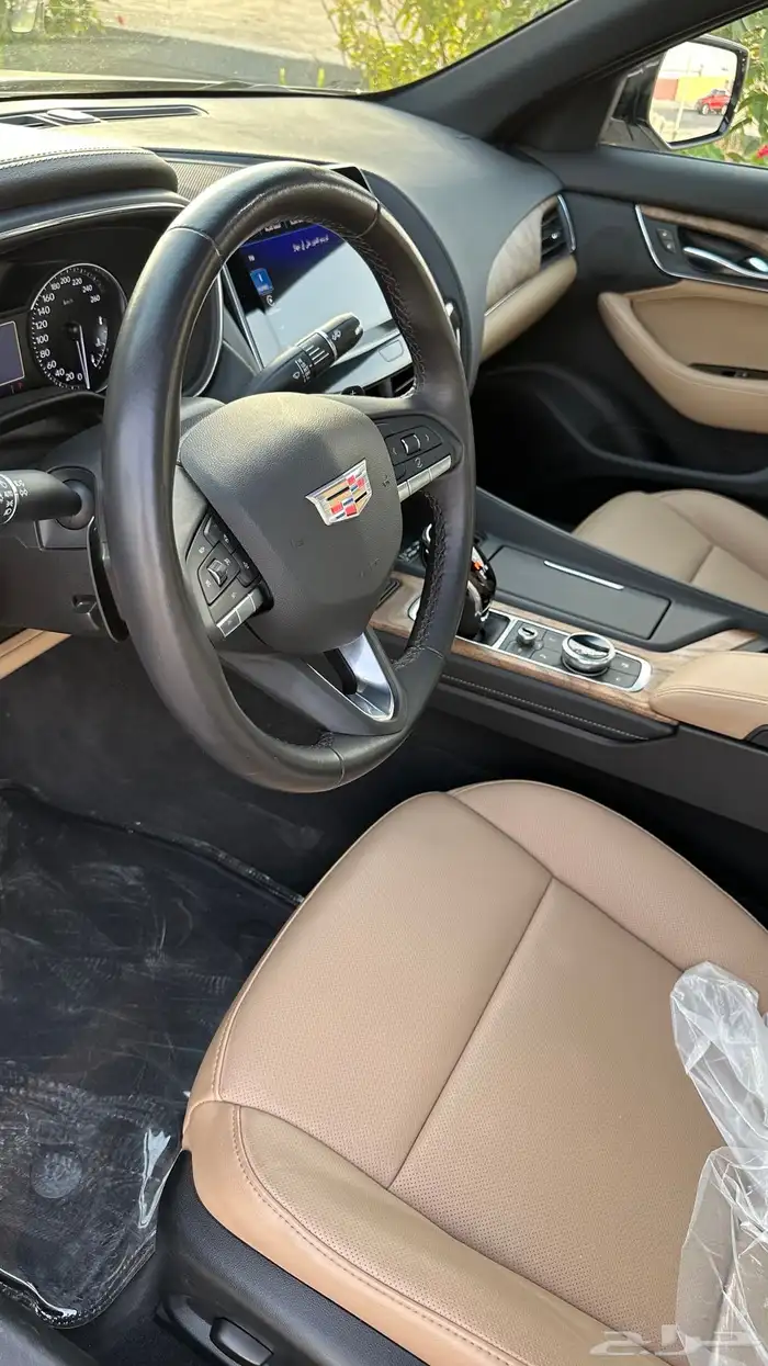 كاديلاك CT5 2023 9