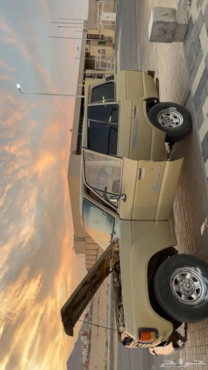 لاند كروزر 1