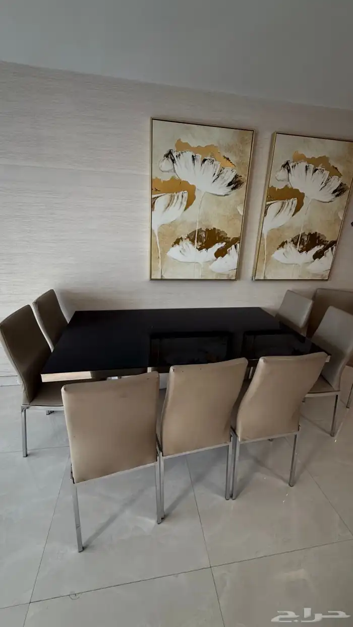 طاولة طعام مع دولااب بوفيه 0