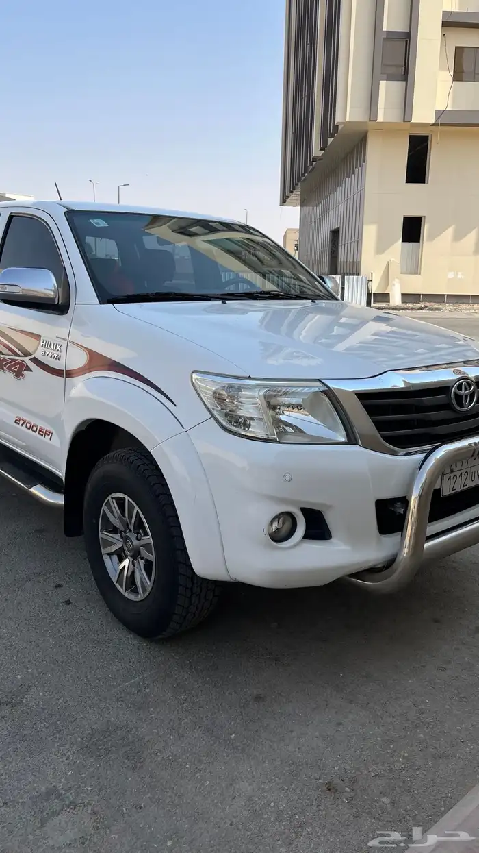 هايلكس دبل قير عادي 2015 4