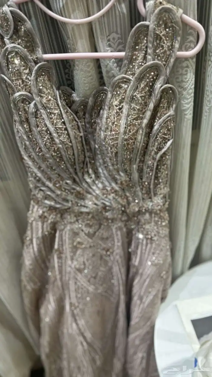 فستان للبيع ب 450 0