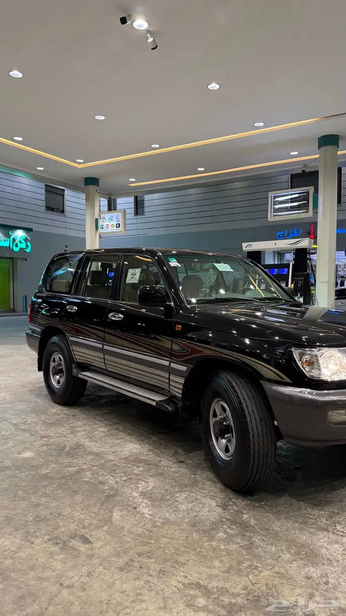 جيب جكسار لاندكلوزر قطري 18