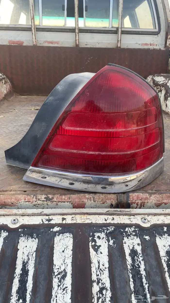 قطع فورد فكتوريا 25