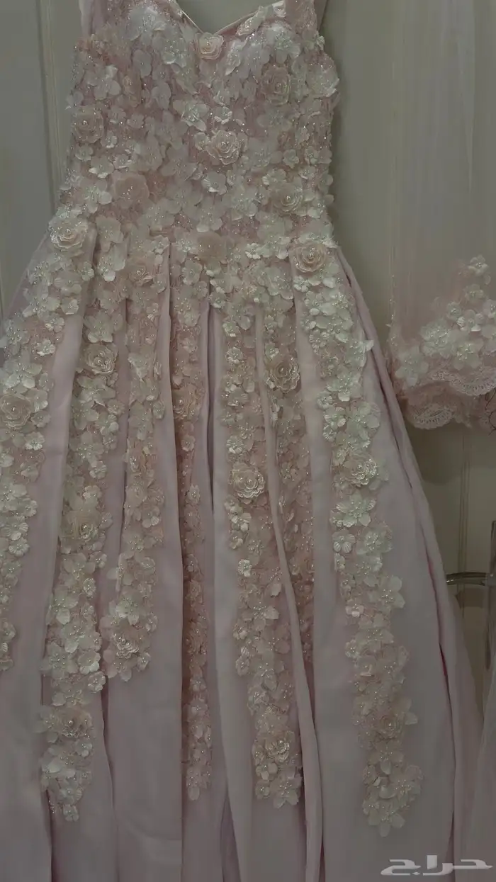 فساتين ملكه 1