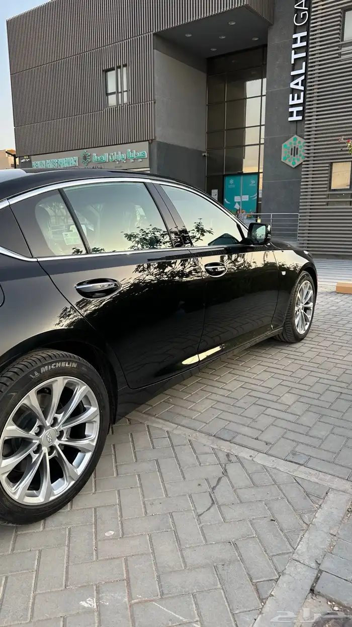كاديلاك CT5 2023 5