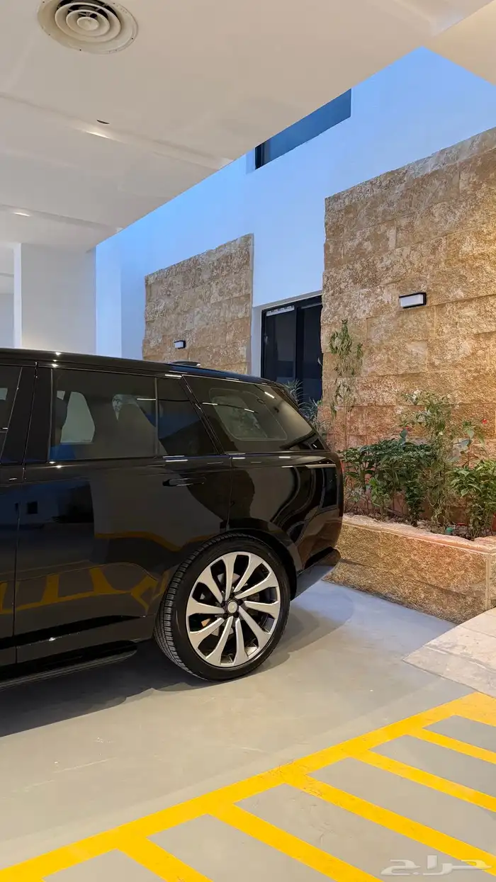 رنج روفر 2023 4