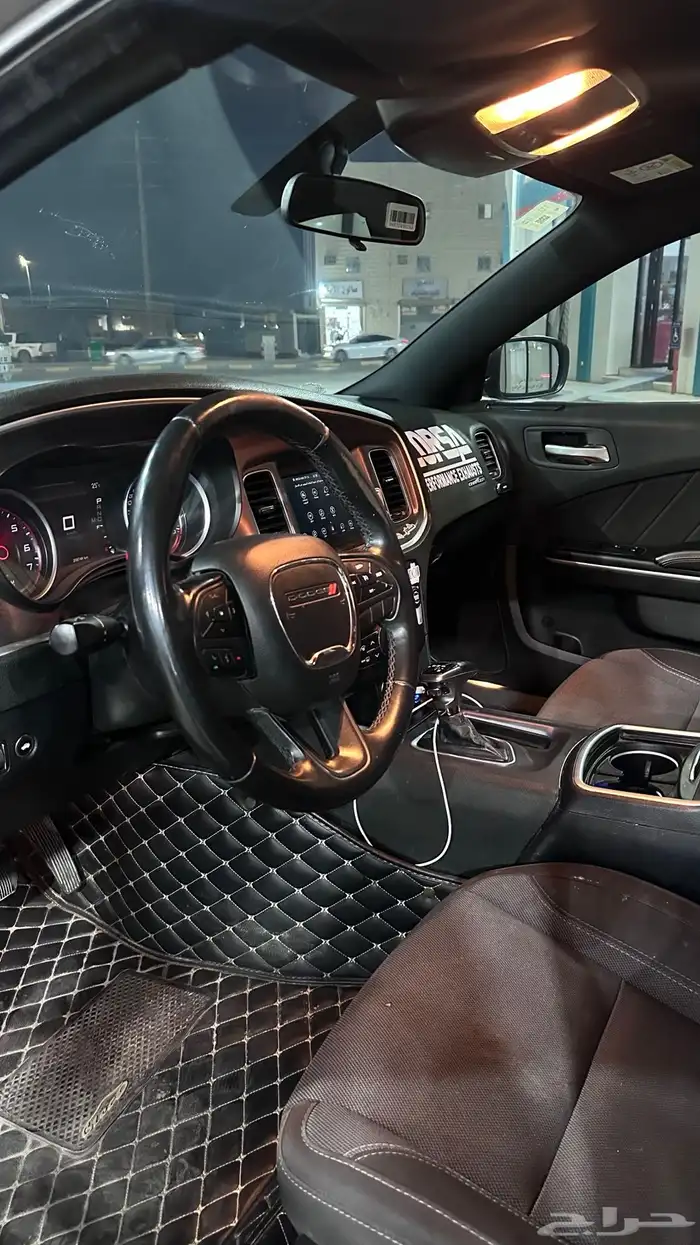 للبيع دوج تشارجر 5