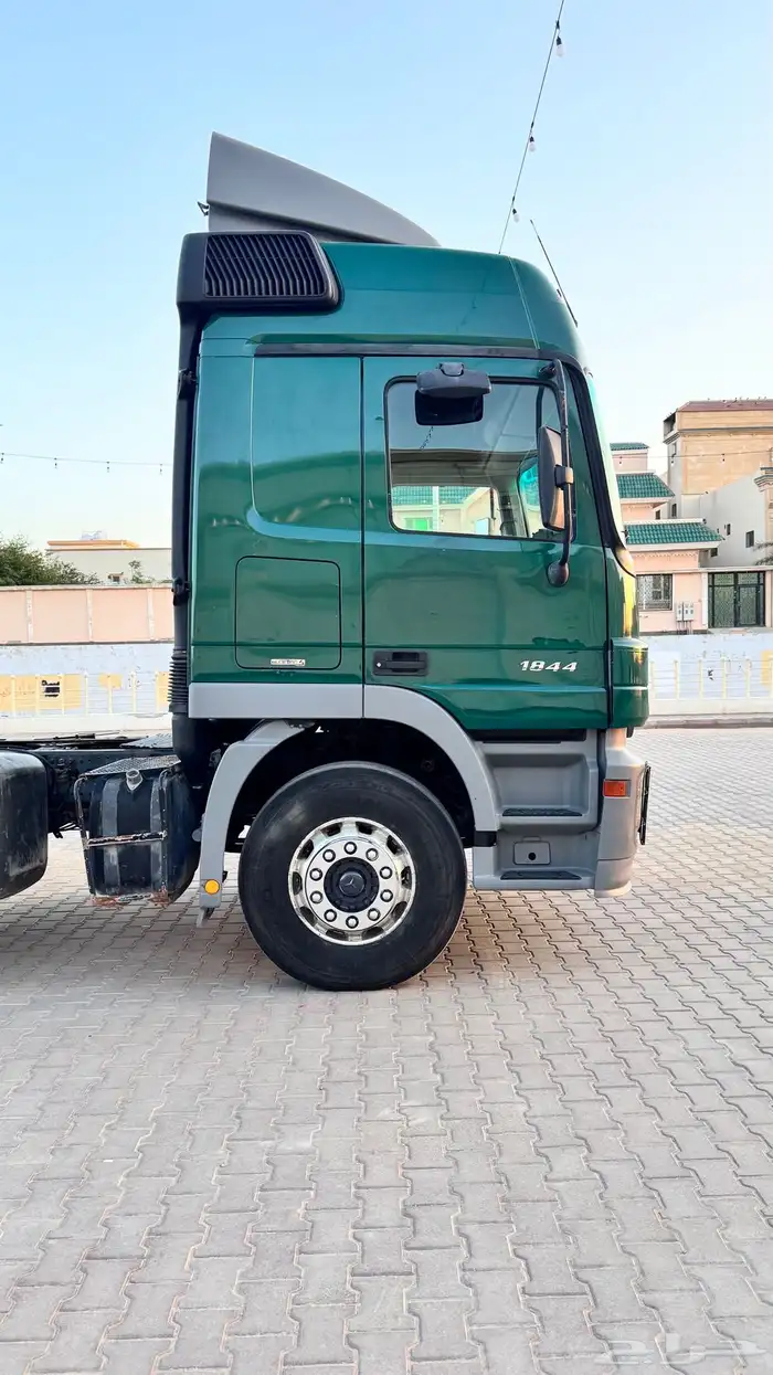 راس اكتروس 2007 ميقاا حجم 1844 قير كهرب دعسة كلتش . 4