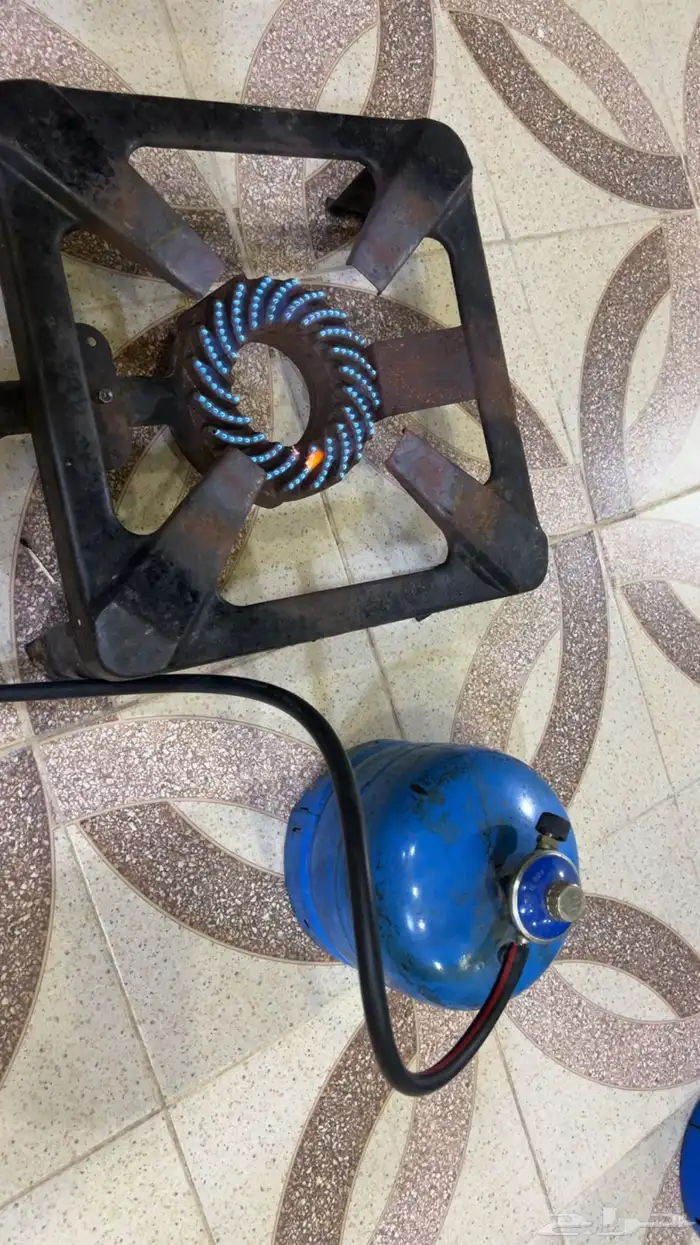 إسطوانة إيطالي مع غاز عين واحدة 0