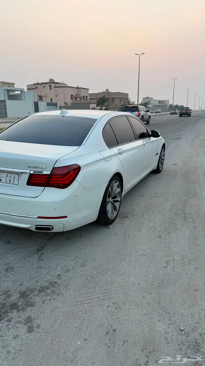 بي ام دبليو 2014 730 5