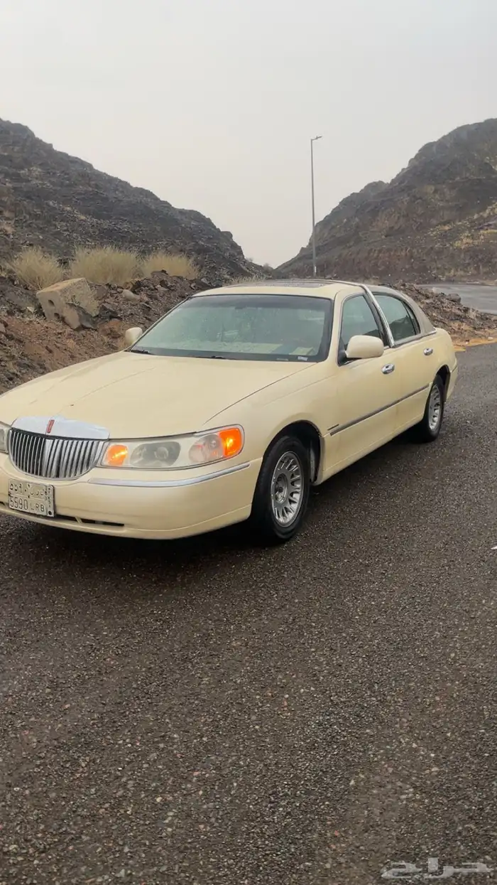 لنكولن تاون كار مجدد مفحوص 6