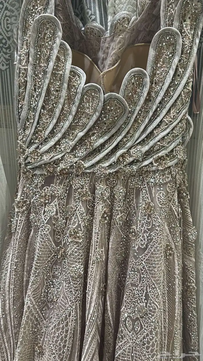 فستان للبيع ب 450 4