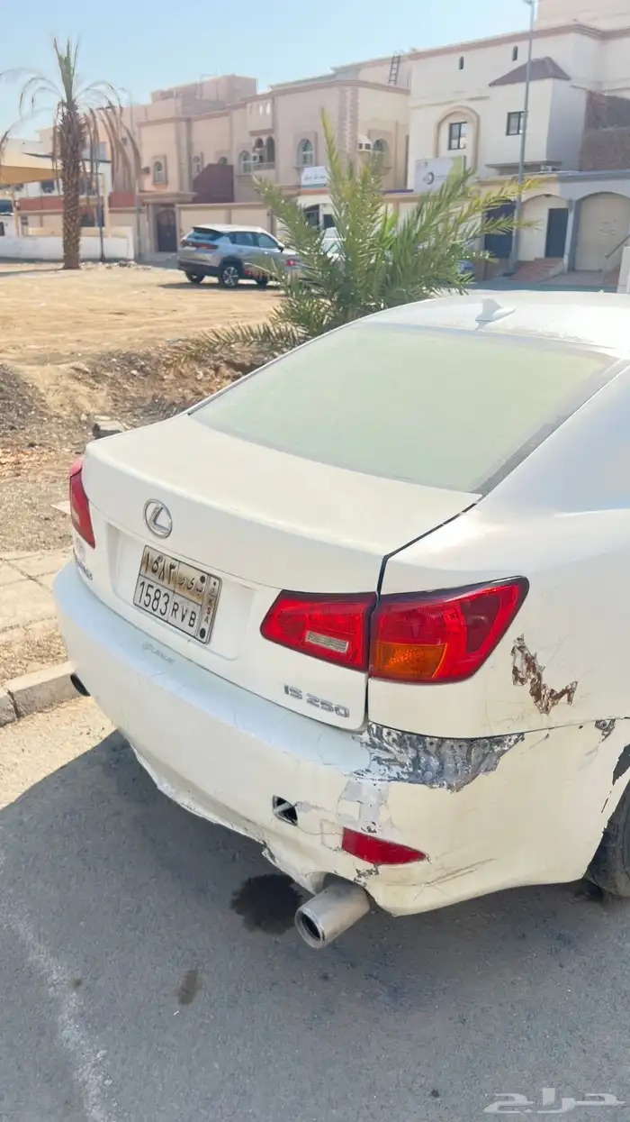 لكزس is امريكي 8