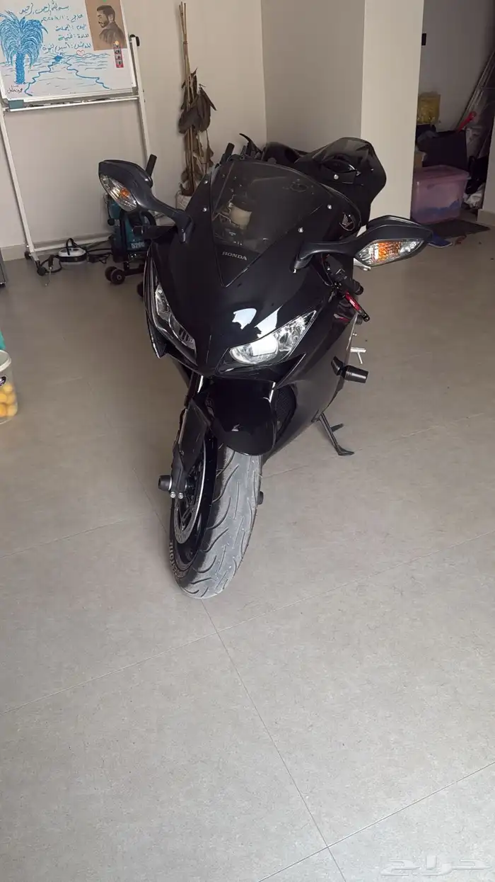دباب هوندا CBR 1000 RR 3