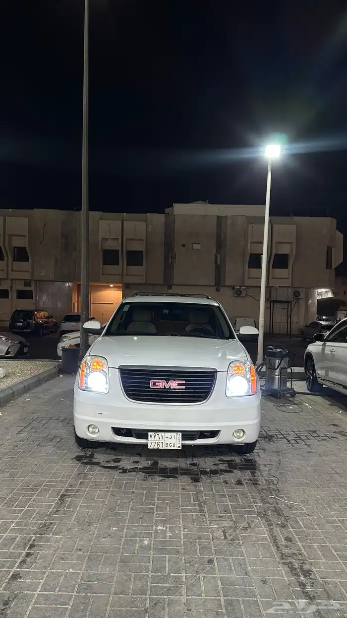 يوكن 2009 دبل طويل XL ممشى 260 1