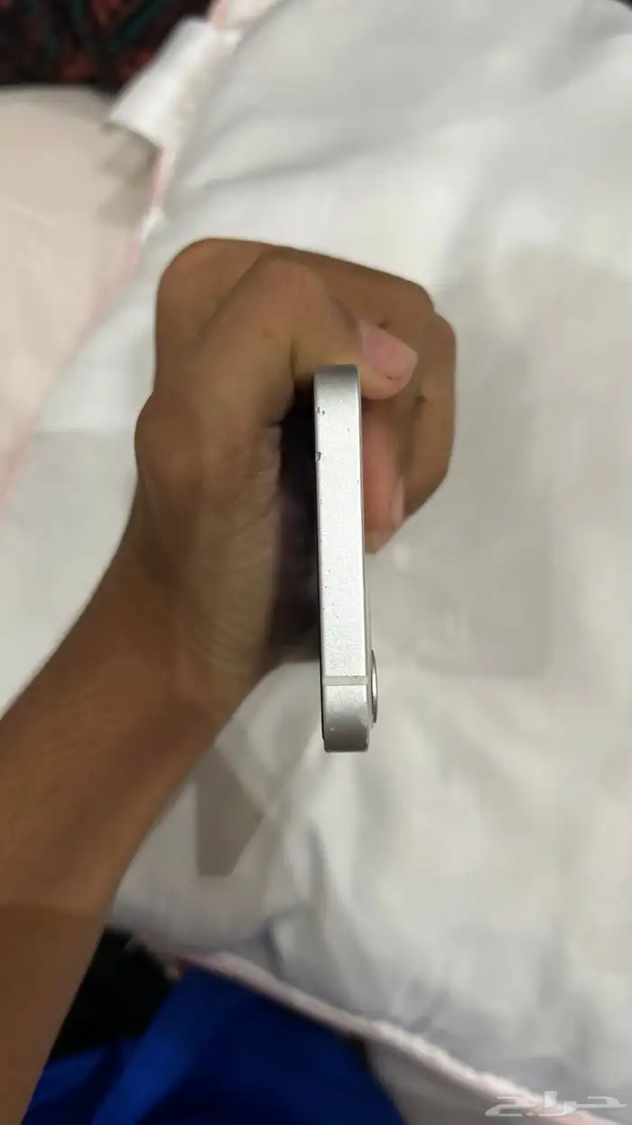 ايفون 12 ميني نظيف 7