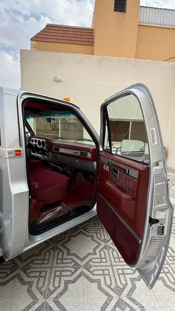 جمس 1981 رصاصي 20