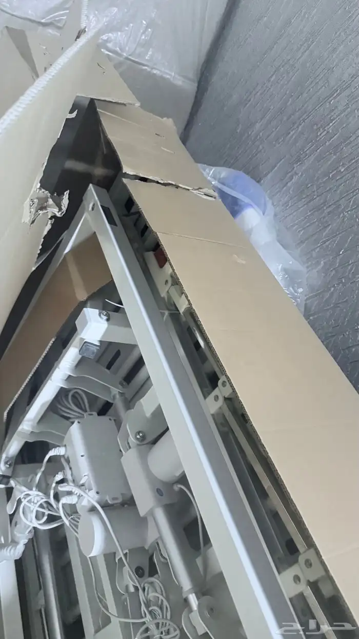 للبيع سرير طبي جديد ب 2500 ريال مع كرسي حمام 4