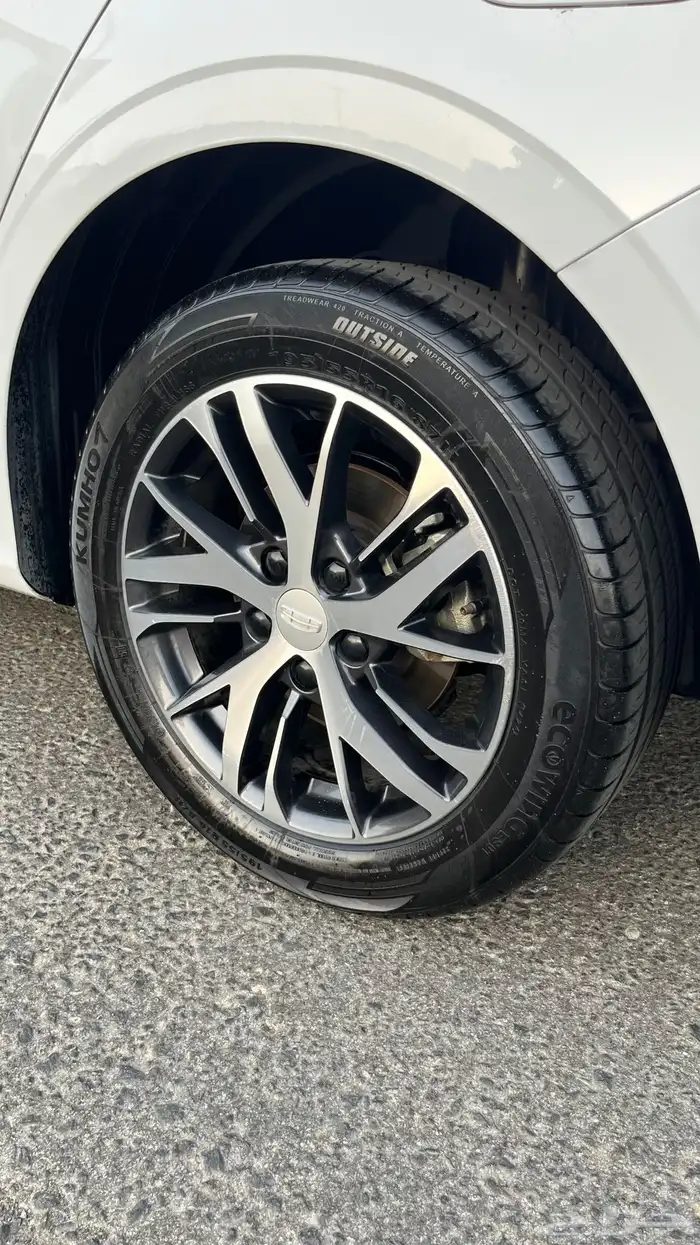 جيلي امجراند 2023 نظيفة 37