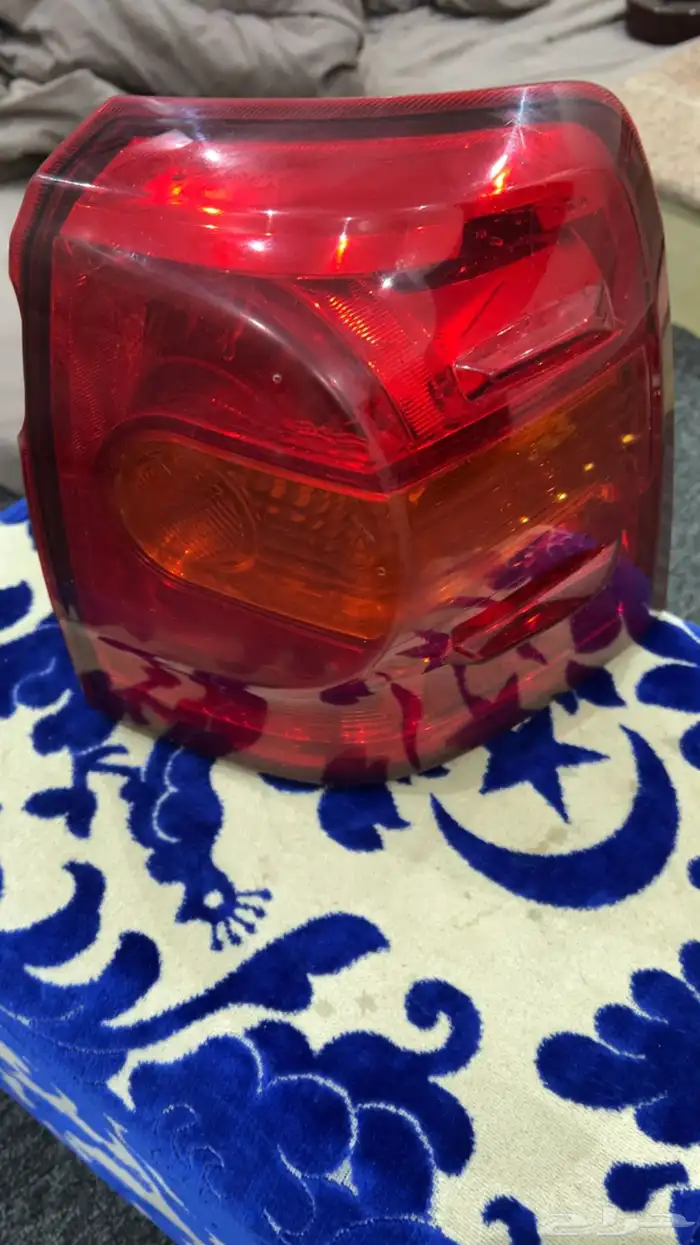 شاشة لاند كروزر واسطب خلفي يمين لاند 4