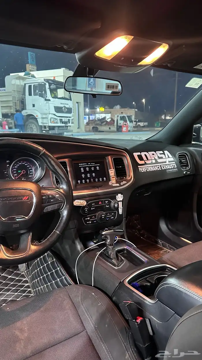 للبيع دوج تشارجر 9