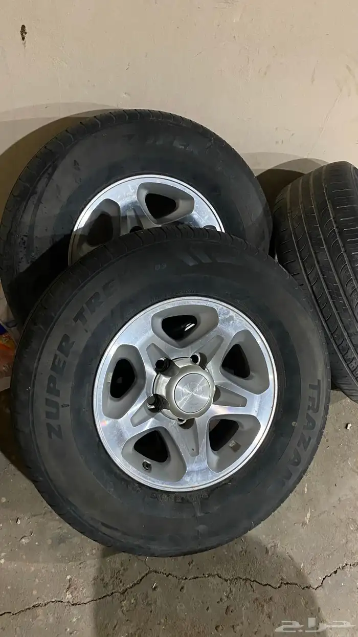 سلام عليكم اعرض لكم كفرات ب الجنوط للبيع حد 1000 3